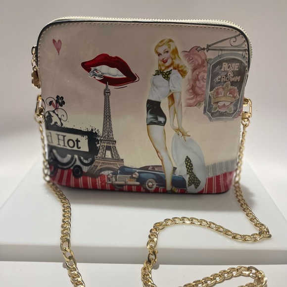 Meet your Posher, Theone Belle - Picture 2 of 2